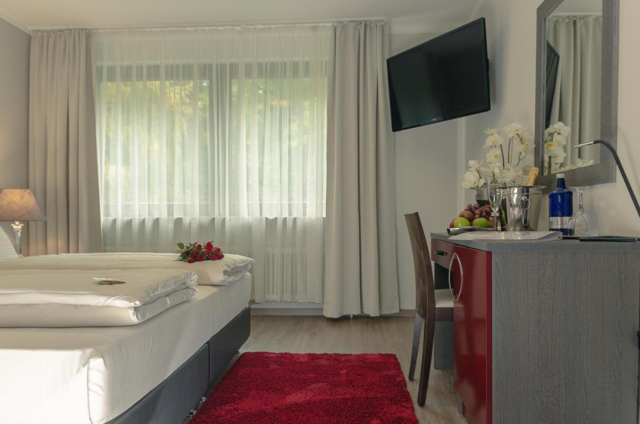Waldhotel Sindelfingen Am Eichholz Екстериор снимка